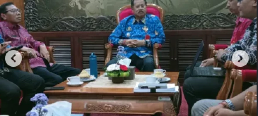Audiensi Kepada Wakil Bupati Tentang Batas Desa Sesandan