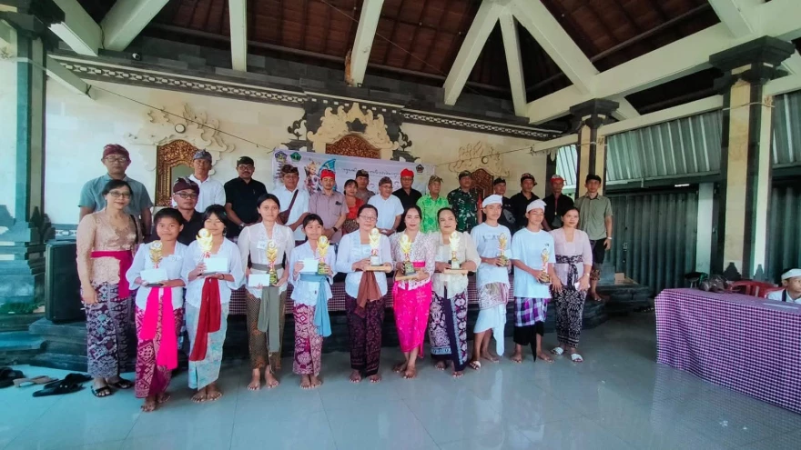 Kegiatan Bulan Bahsa Bali di Desa Sesandan Bekerja Sama Dengan Desa Adat Sesandan